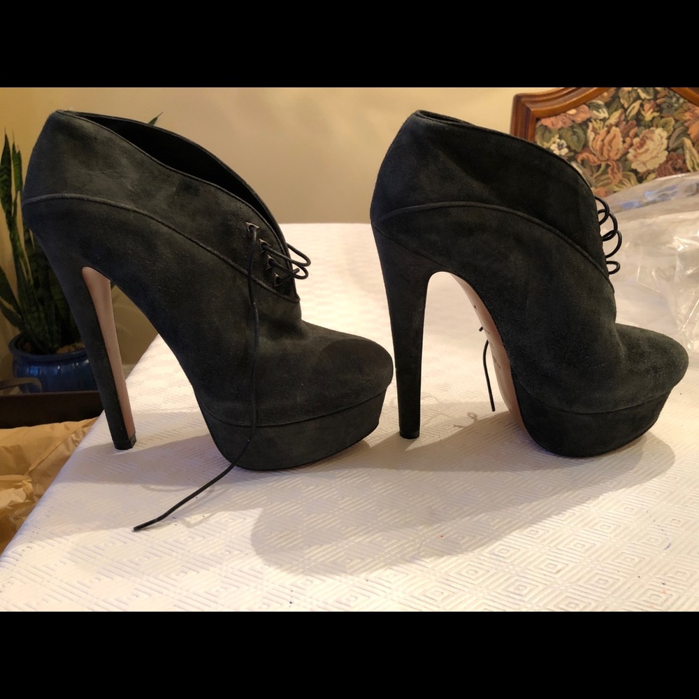Forest green Alaia booties